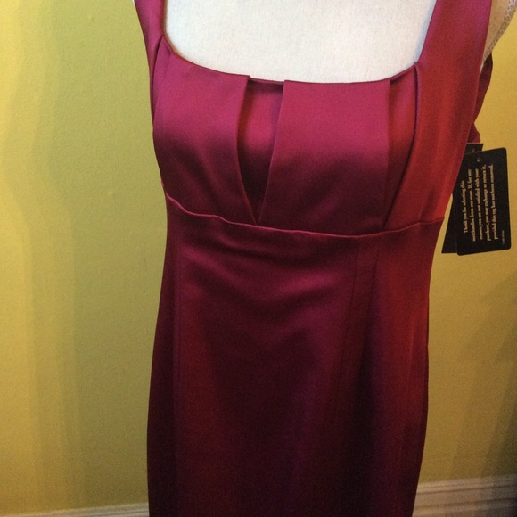 David Meister NWT Deep Red Bodycon Dress Size 12 - Picture 2 of 15